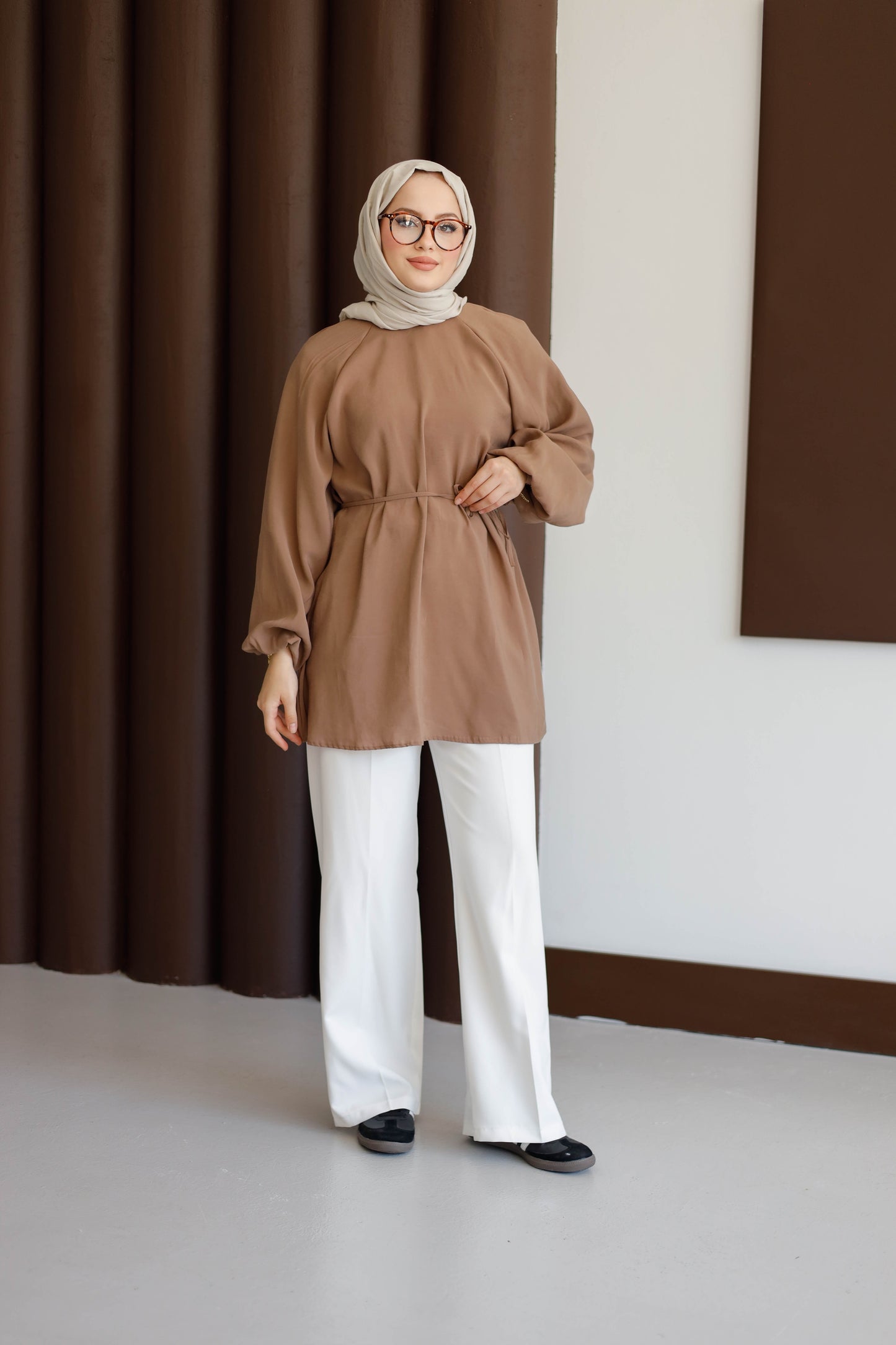 Balon Kol Bel Bağlamalı Tesettür Gömlek -Sütlü Kahve