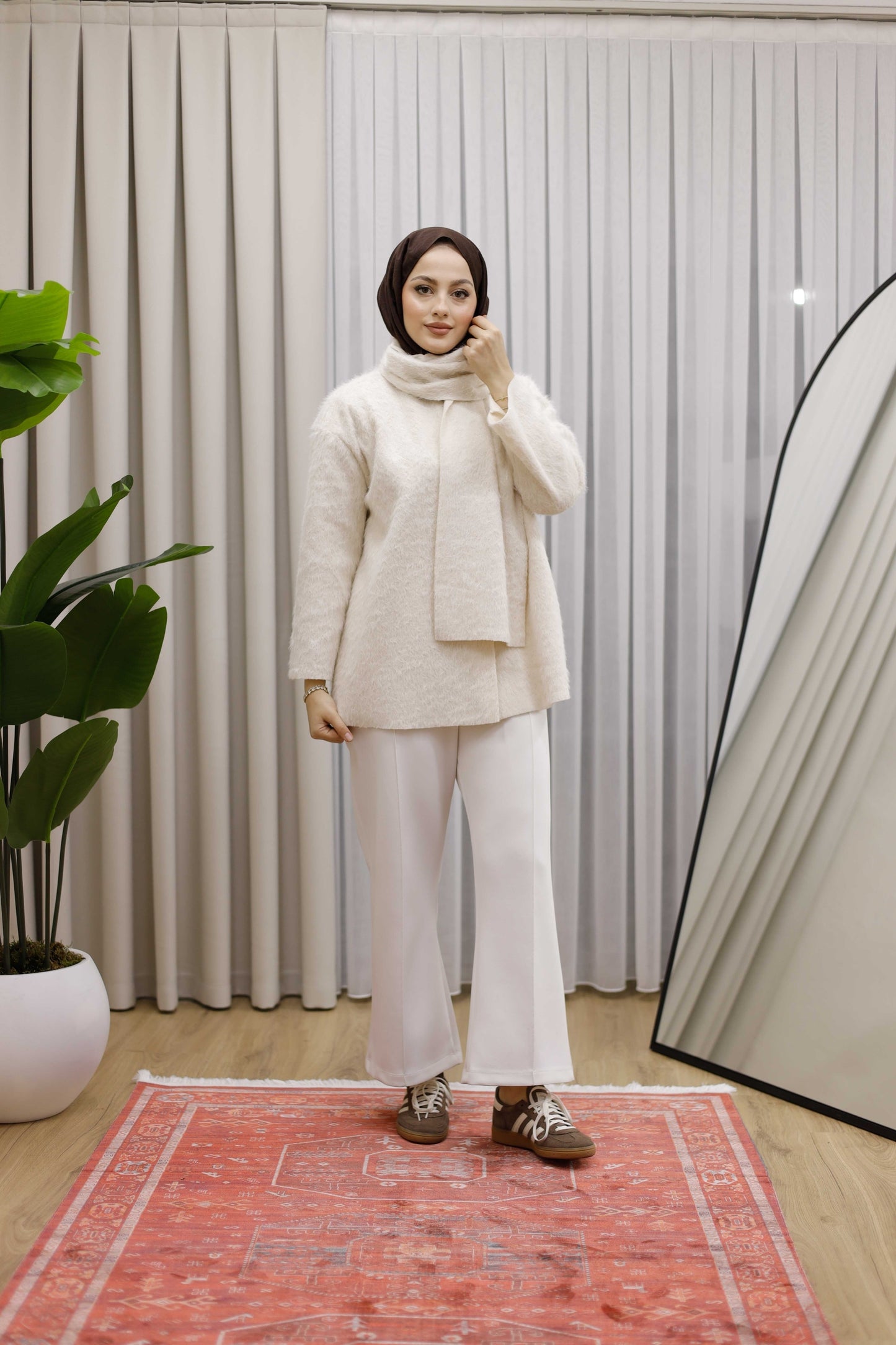 Atkı Detaylı Pelüş Ceket Premium - Bej