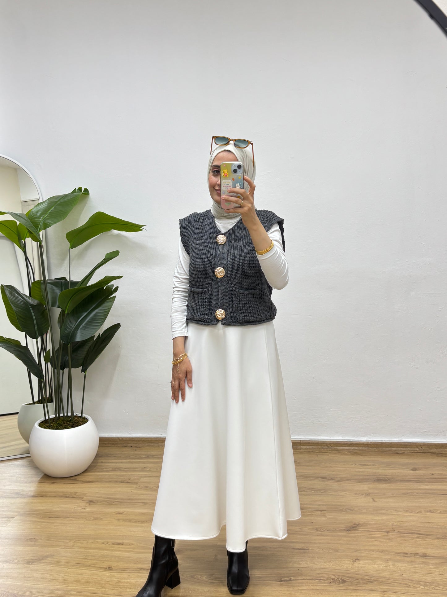 Gold Düğmeli Cepli Triko Yelek - Antrasit