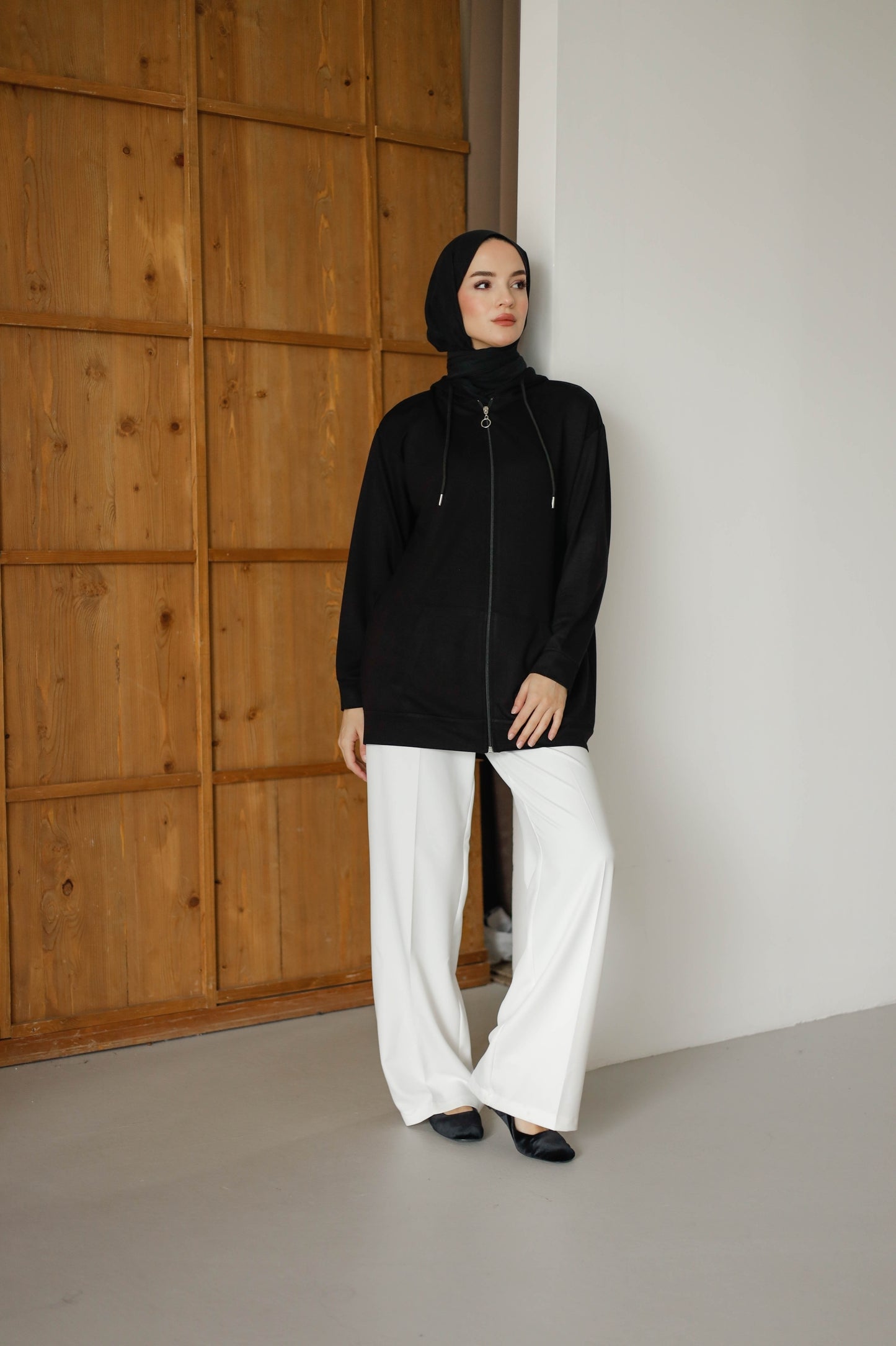 Kapüşonlu Ve Cepli Tesettür Sweatshirt - Hırka