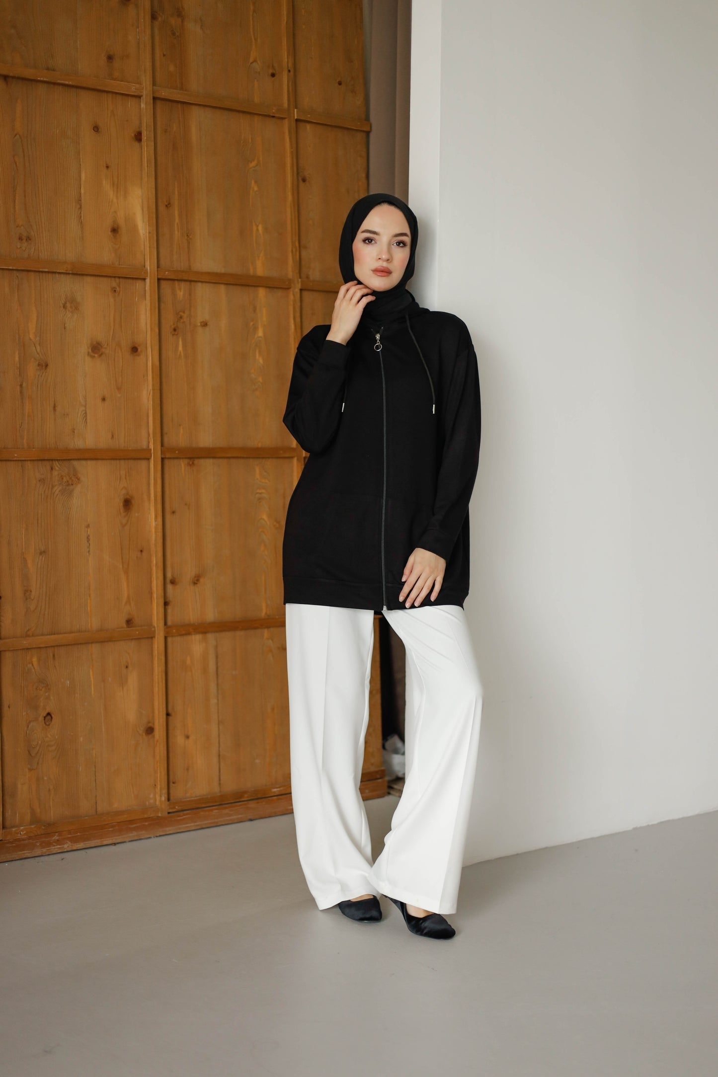 Kapüşonlu Ve Cepli Tesettür Sweatshirt - Hırka