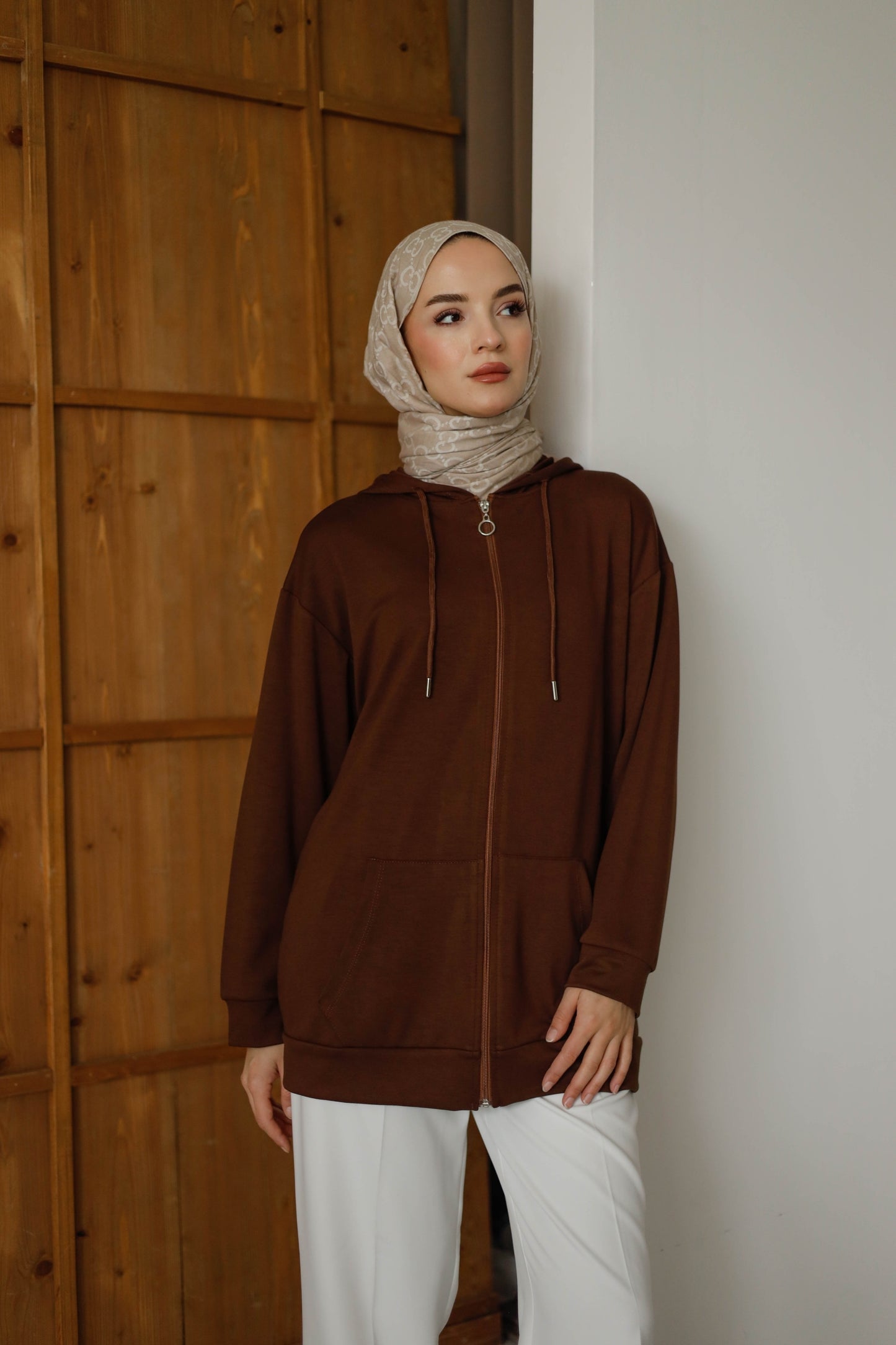 Kapüşonlu Ve Cepli Tesettür Sweatshirt - Hırka