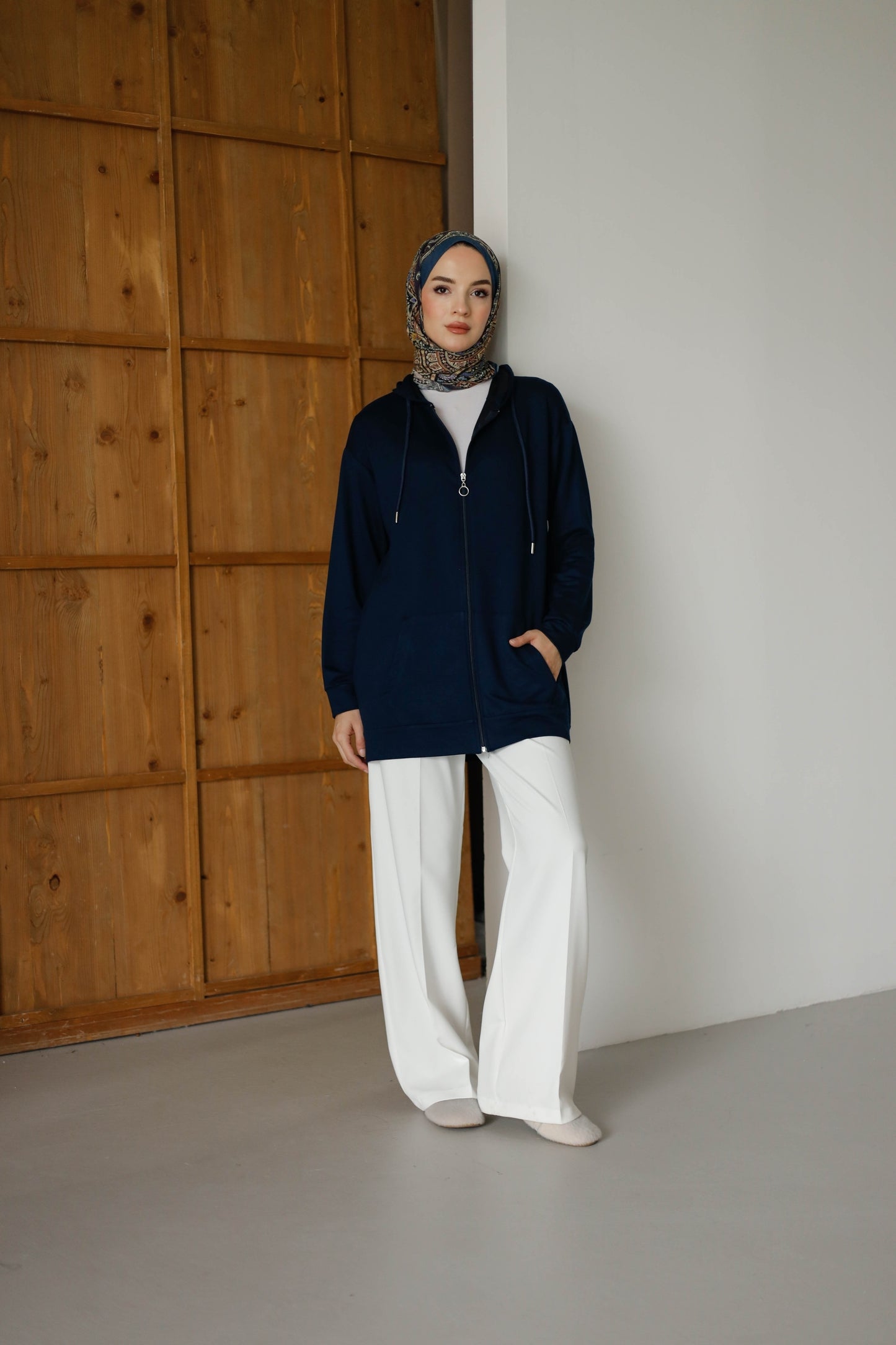 Kapüşonlu Ve Cepli Tesettür Sweatshirt - Hırka