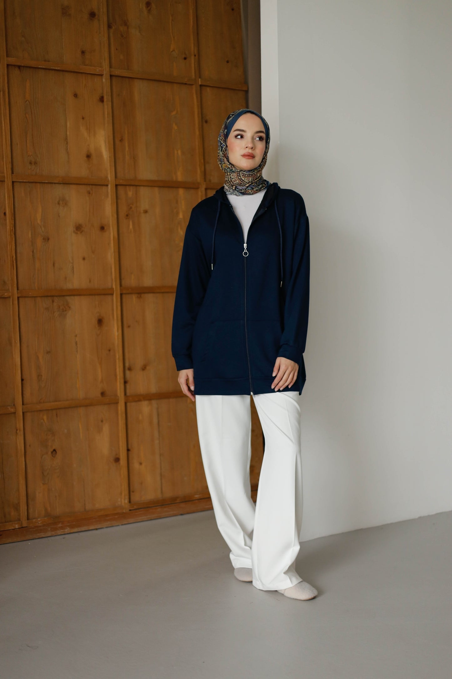 Kapüşonlu Ve Cepli Tesettür Sweatshirt - Hırka