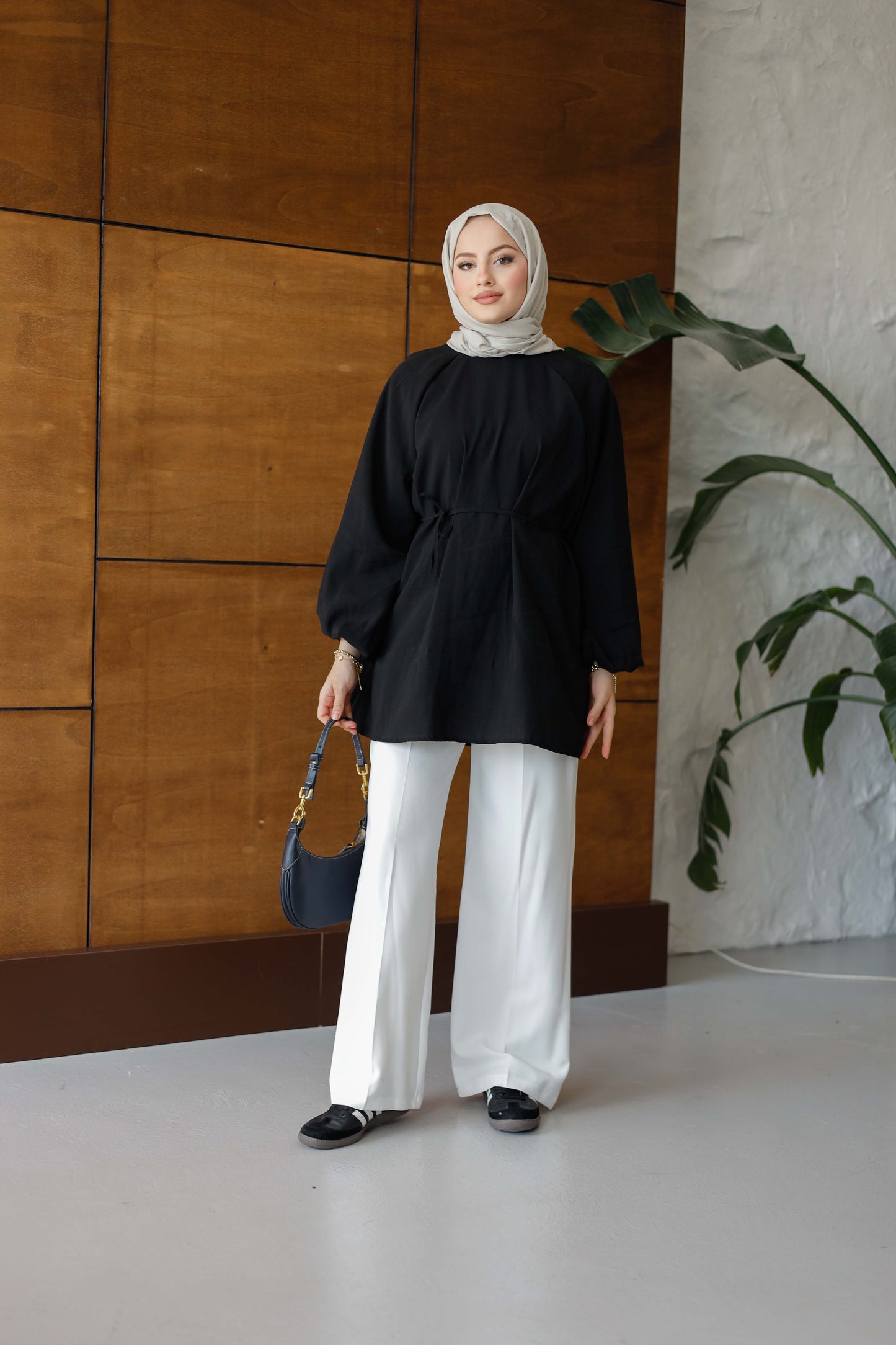 Balon Kol Bel Bağlamalı Tesettür Gömlek - Siyah