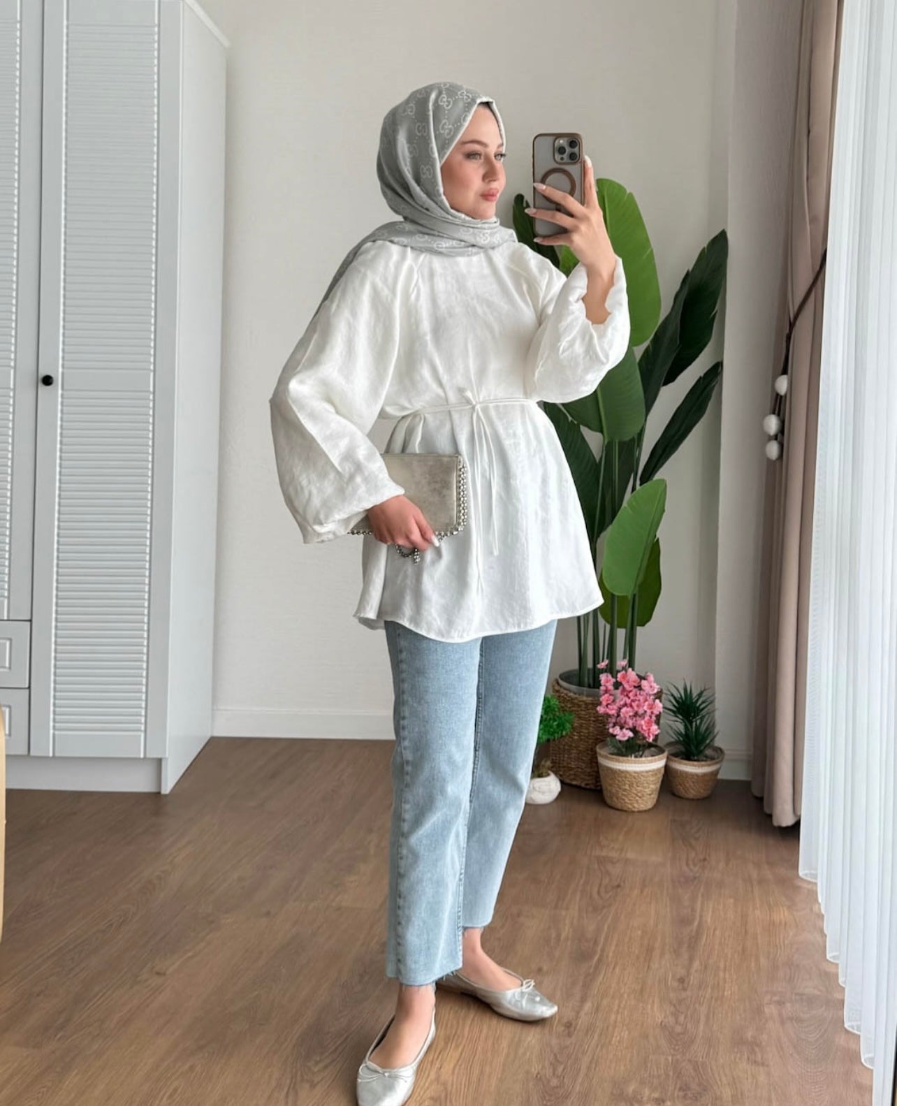 Balon Kol Bel Bağlamalı Tesettür Gömlek - Beyaz