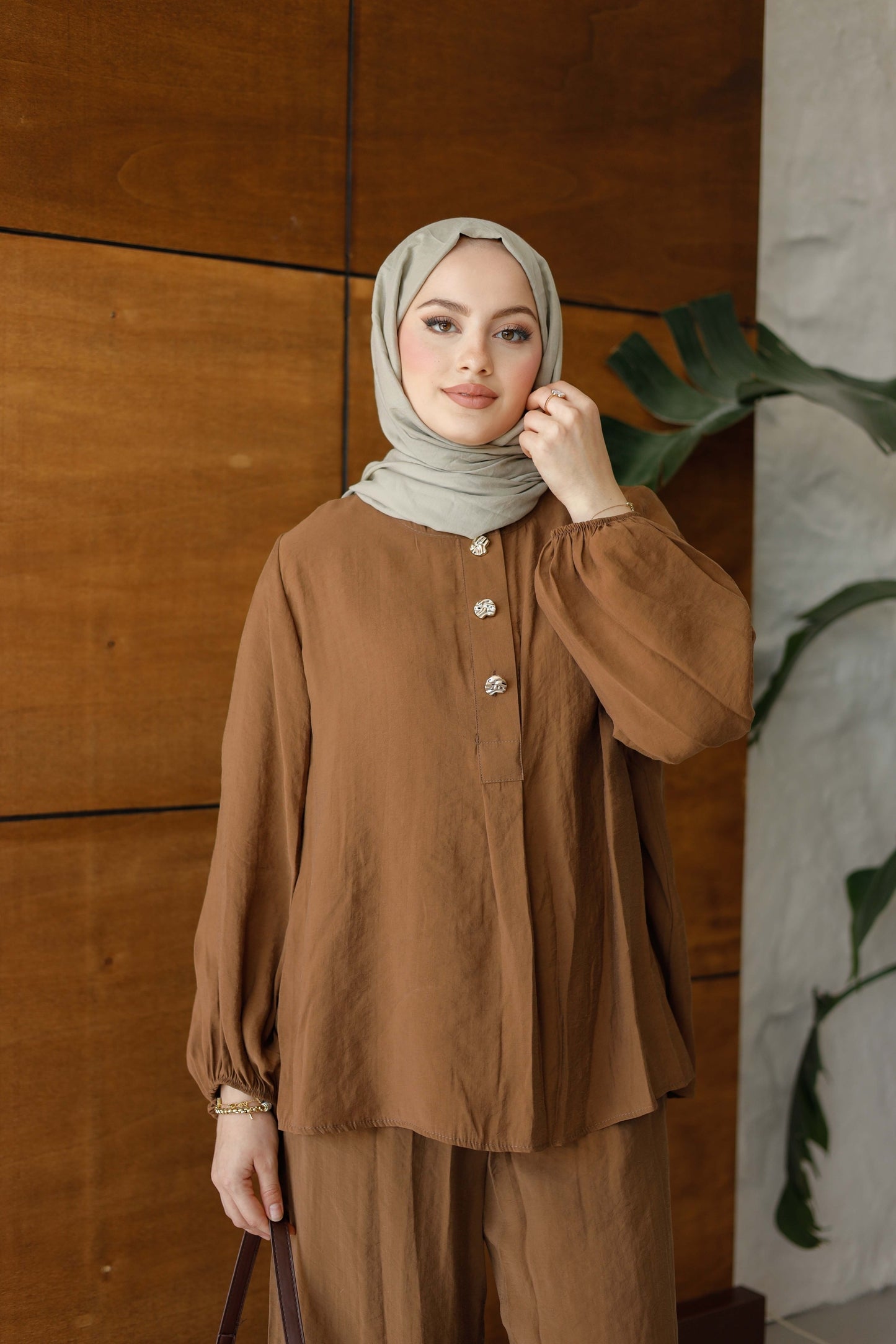 Önü Düğme Detaylı Pantolonlu Takım - Camel