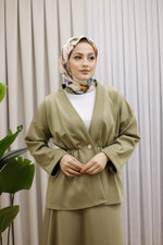 Bel Büzgülü Önü Düğme Detaylı Tesettür Takım - Haki