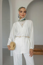 V Yaka Önü Düğme Detaylı Tesettür Gömlek - Beyaz