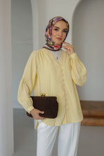 V Yaka Önü Düğme Detaylı Tesettür Gömlek - Sarı