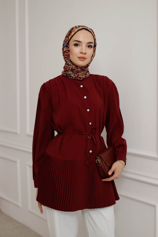 Eteği Piliseli ve Bel Bağlamalı Tesettür Gömlek