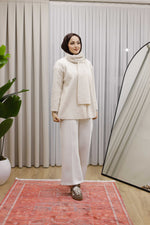 Atkı Detaylı Pelüş Ceket Premium - Bej