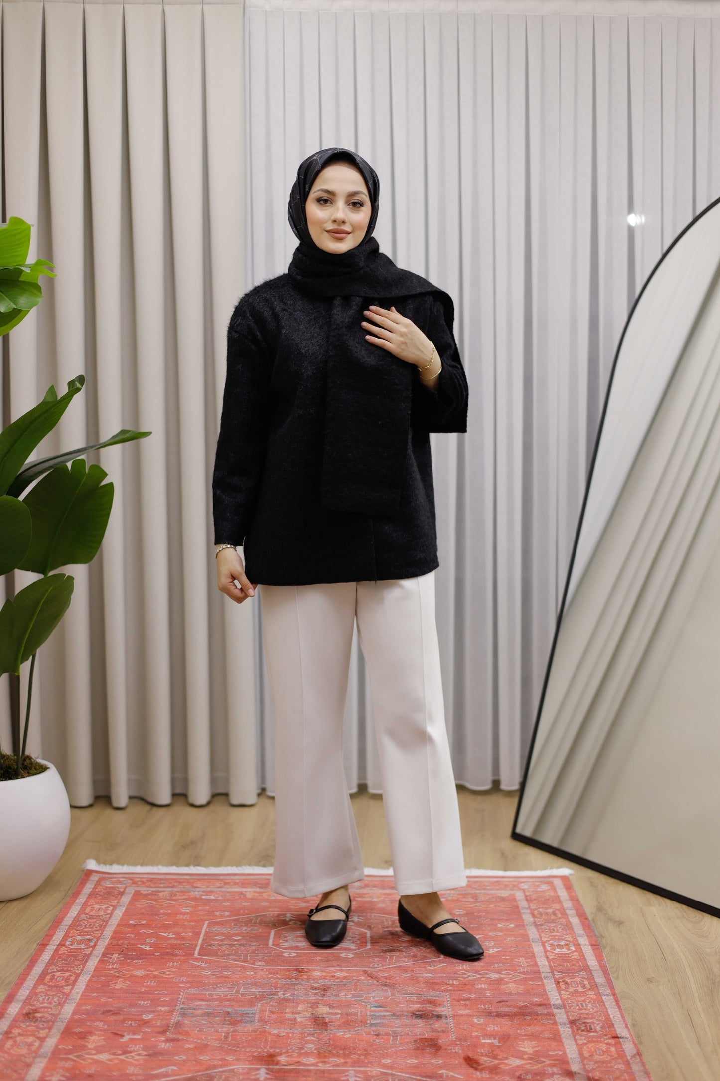 Atkı Detaylı Pelüş Ceket Premium - Siyah