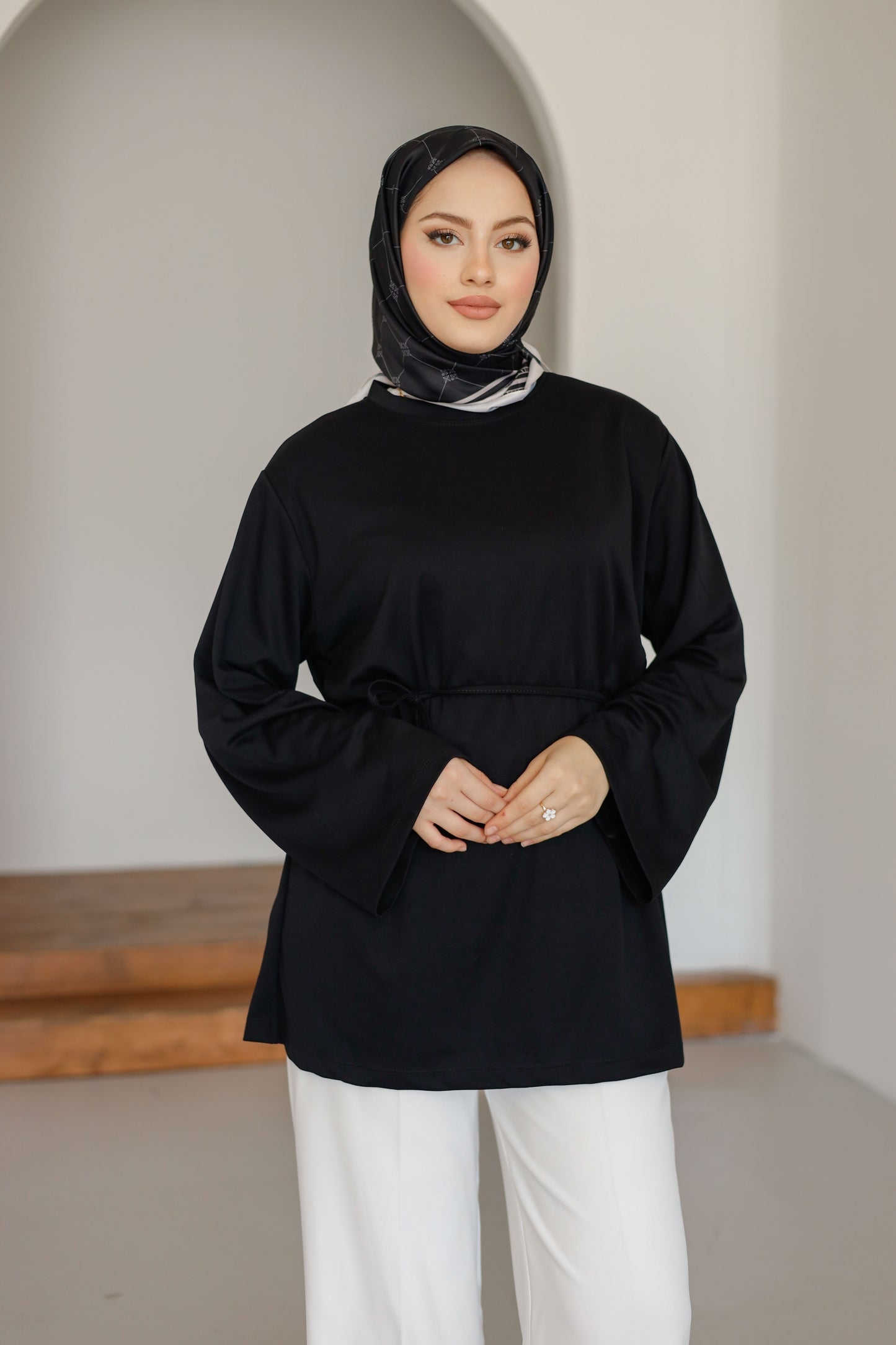 Bel Bağlamalı Oyhso Tunik - Siyah