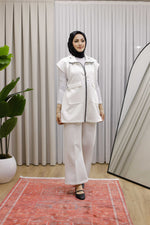 Fermuarlı Ve Çift Cepli Yelek - Beyaz