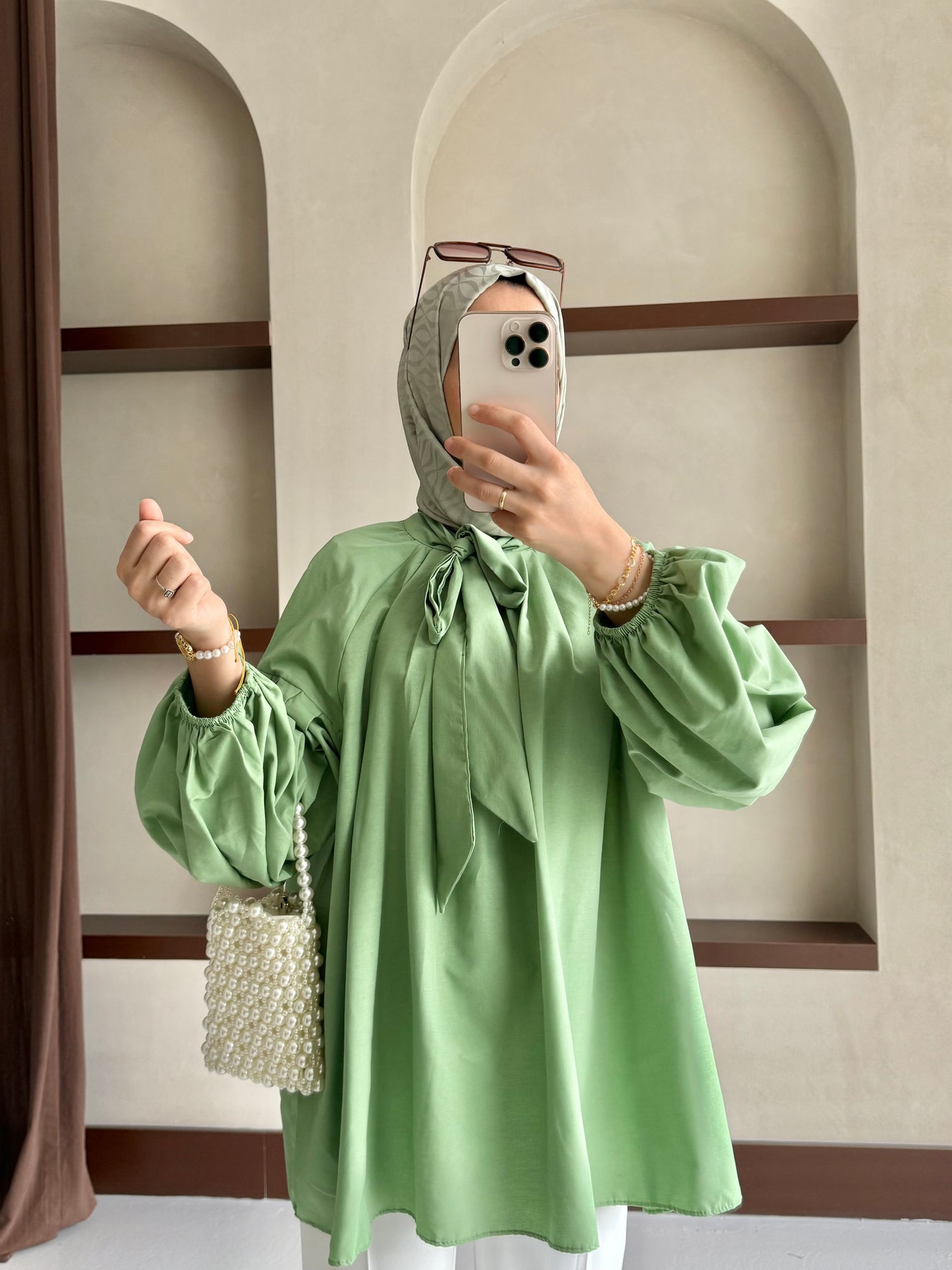 Yakası Bağlamalı Balon Kol Tesettür Gömlek - Yeşil