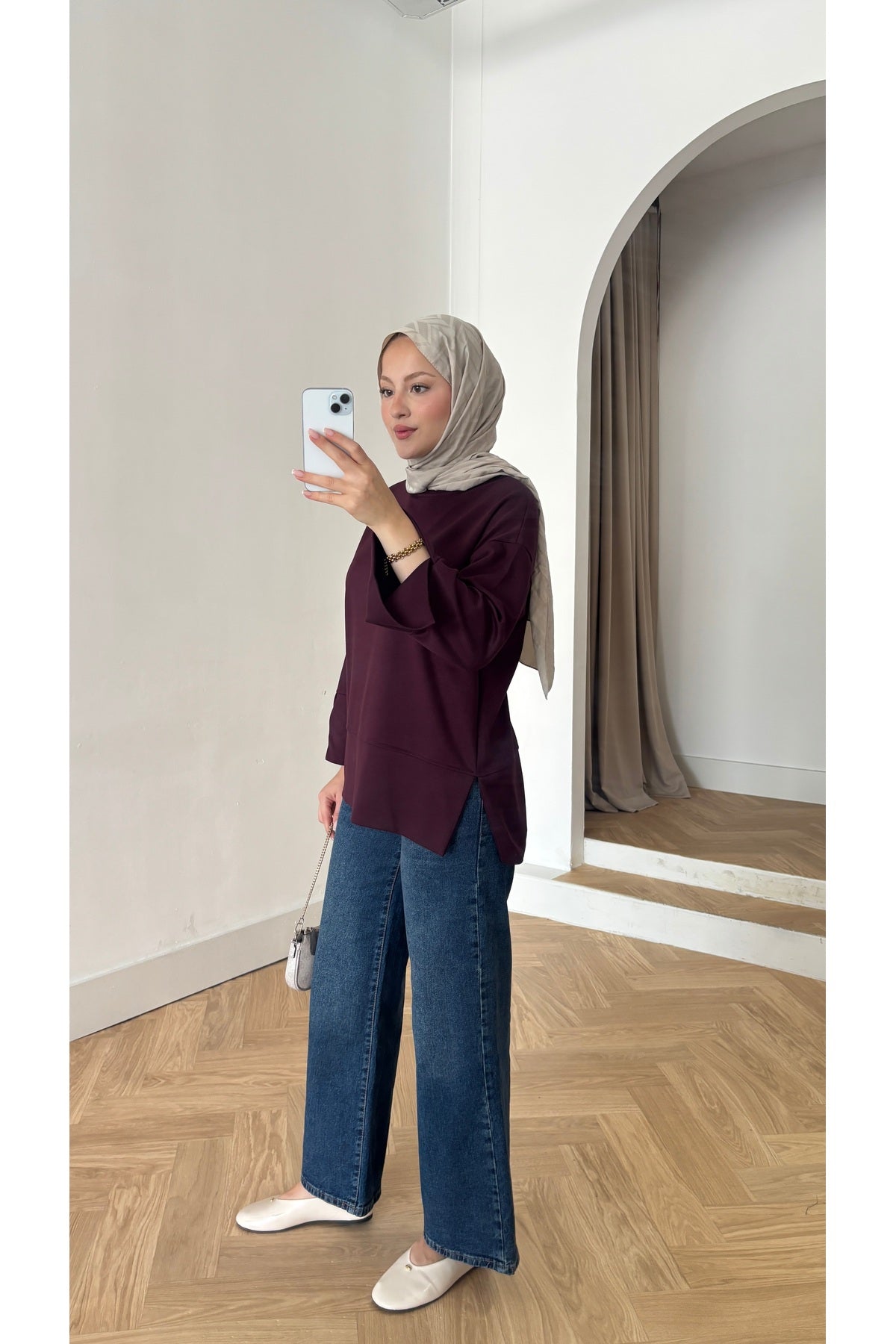Kadın Kolları ve Eteği Yırtmaç Detaylı Tesettür Tunik - Mürdüm - Görsel 2