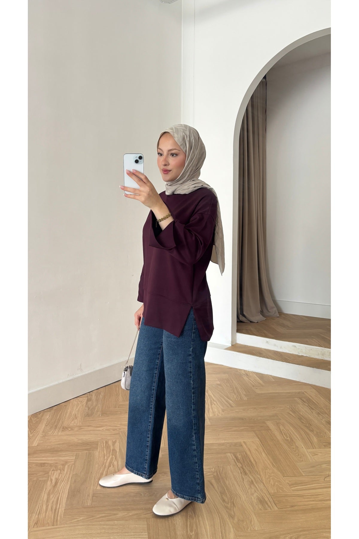 Kadın Kolları ve Eteği Yırtmaç Detaylı Tesettür Tunik - Mürdüm - Görsel 4