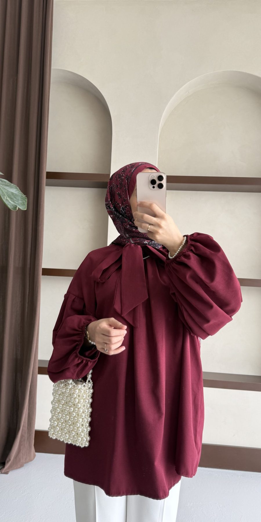 Yakası Bağlamalı Gömlek