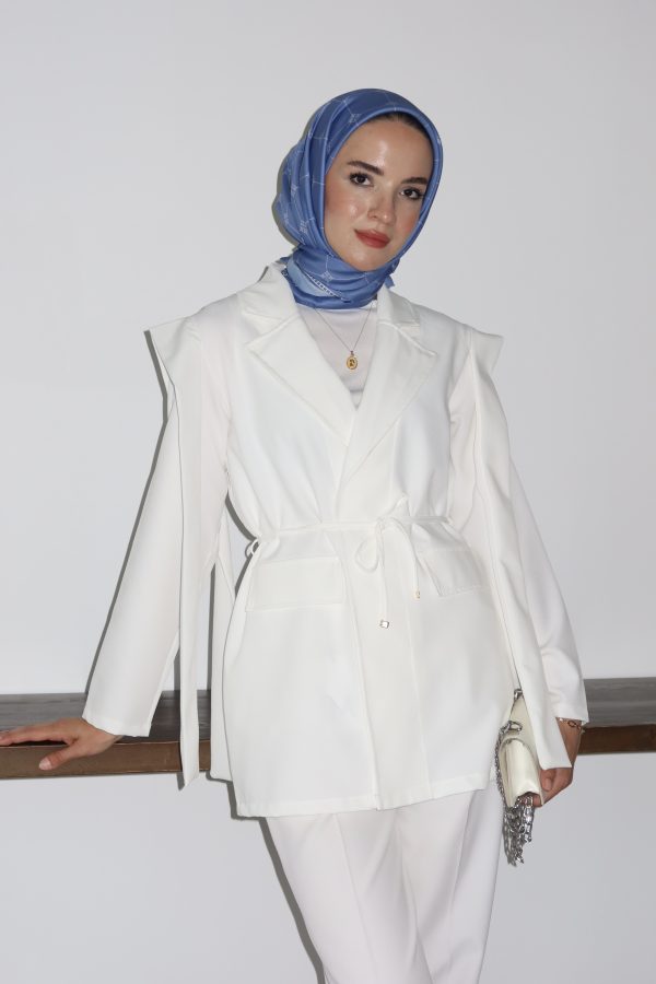 Bel Bağlamalı Blazer Ceket